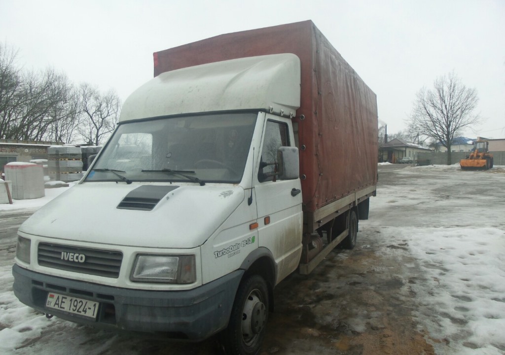 Транспорт доставки стройматериалов магазина СТРОЙКА 6
